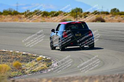 media/Oct-18-2025-Extreme Speed (Sat) [[d6d7e1fef1]]/Group 5/Session 3 (Turn 1)/